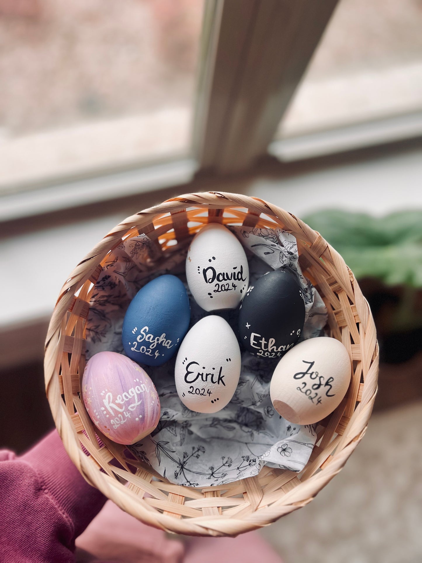 Easter Egg - Solid - Small - Simple Detail