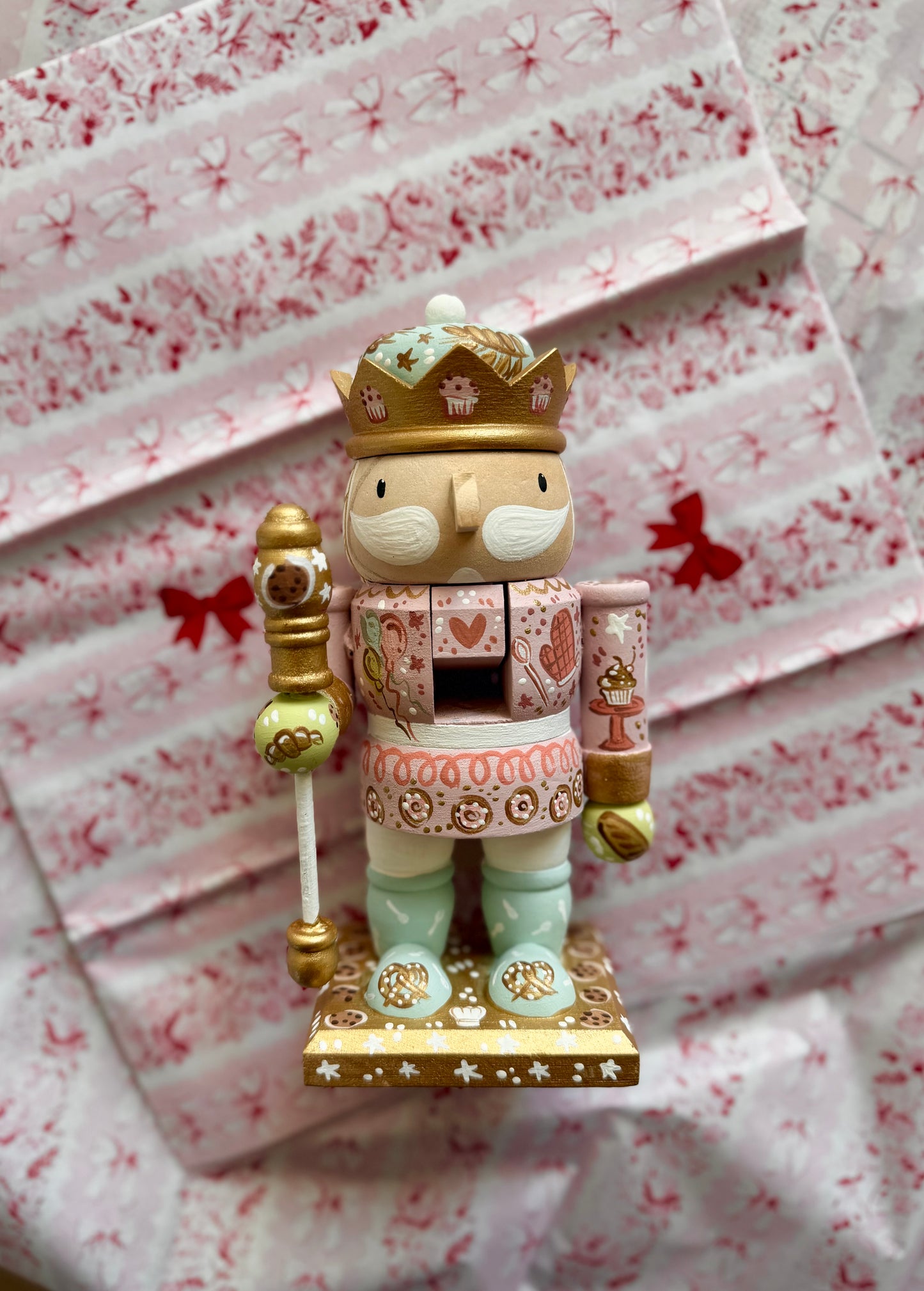 Seasonal - Nutcracker - 7 inches - back in October!
