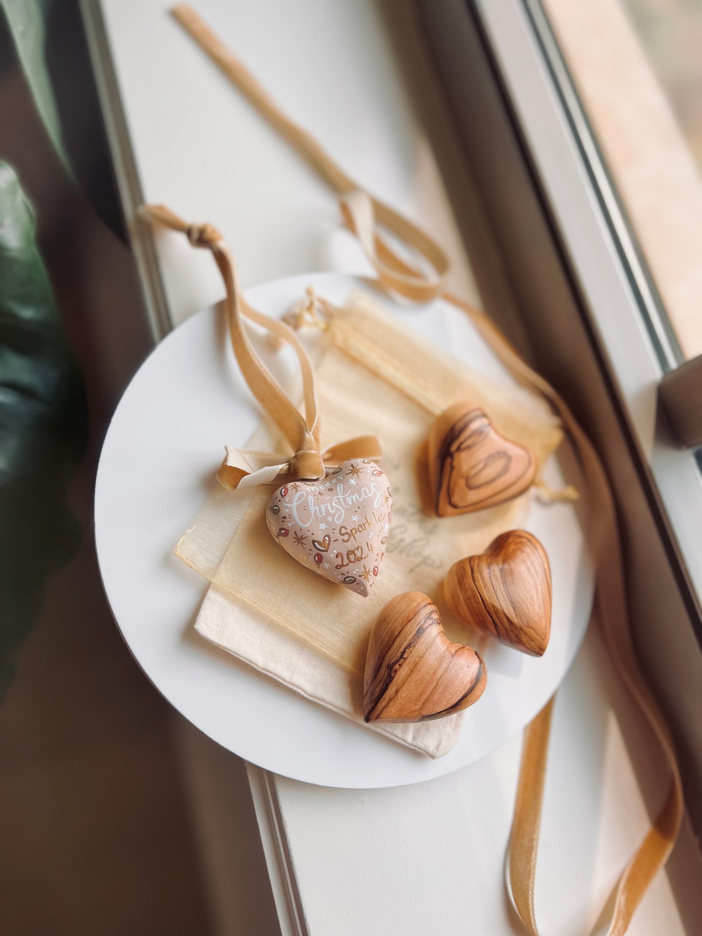 Seasonal - Christmas Ornament Heart - custom