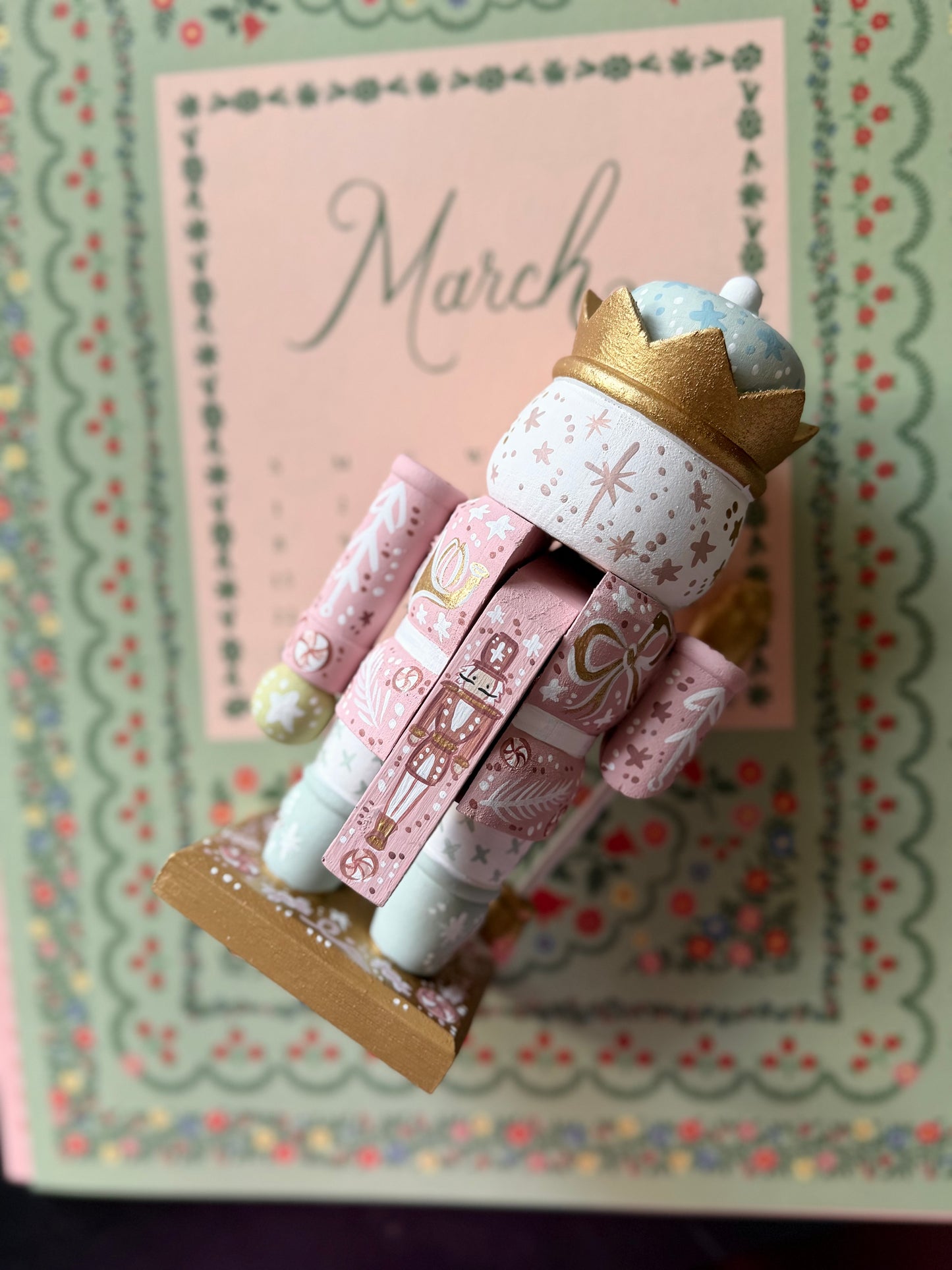 Seasonal - Nutcracker - 7 inches - back in October!