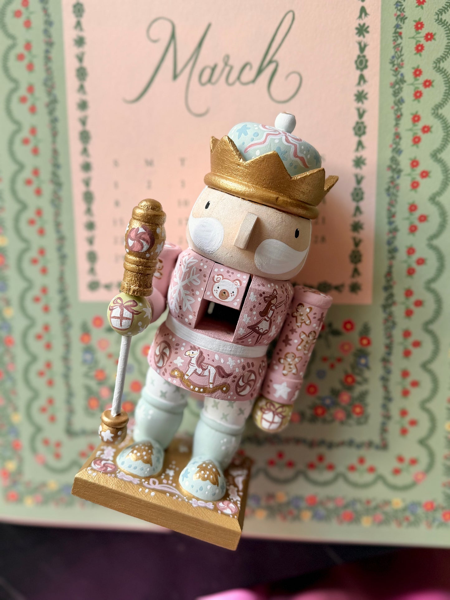 Seasonal - Nutcracker - 7 inches - back in October!