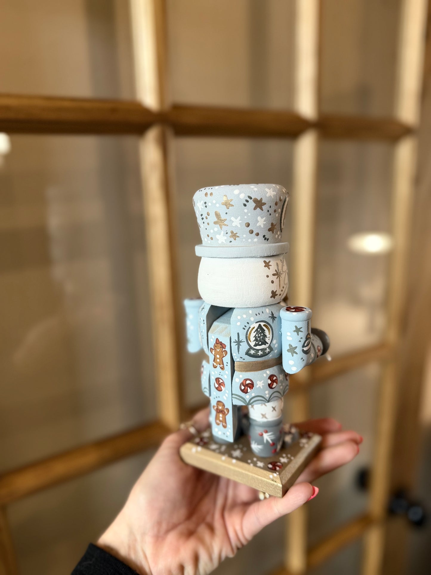 Seasonal - Nutcracker - 7 inches - back in October!