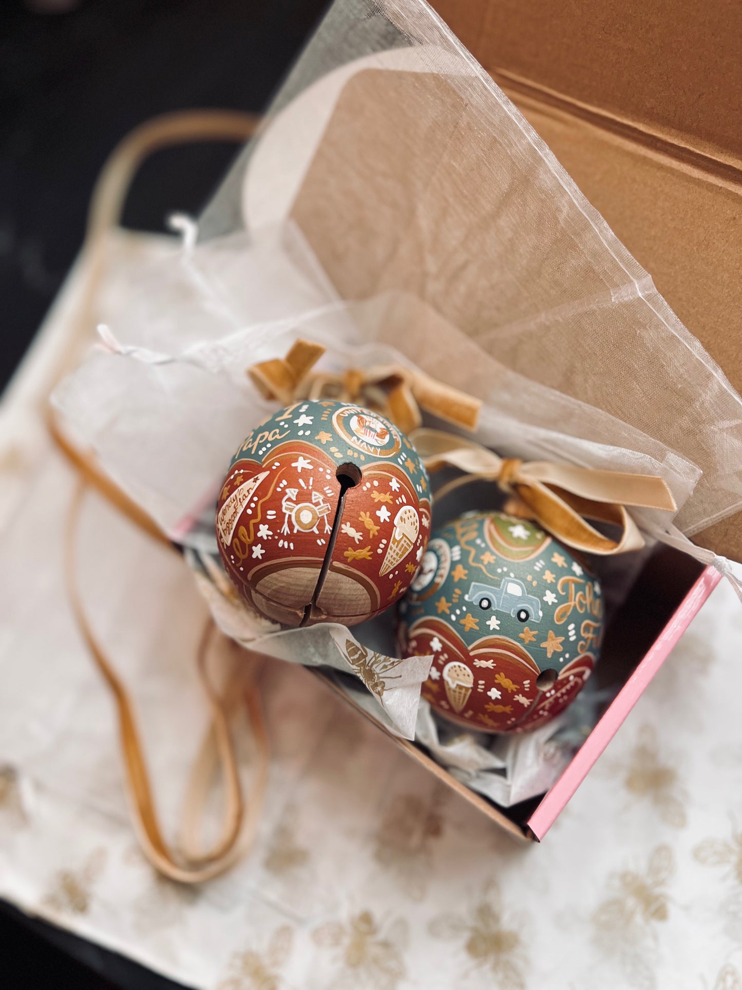 Seasonal - Christmas Ornament - Christmas Delivery