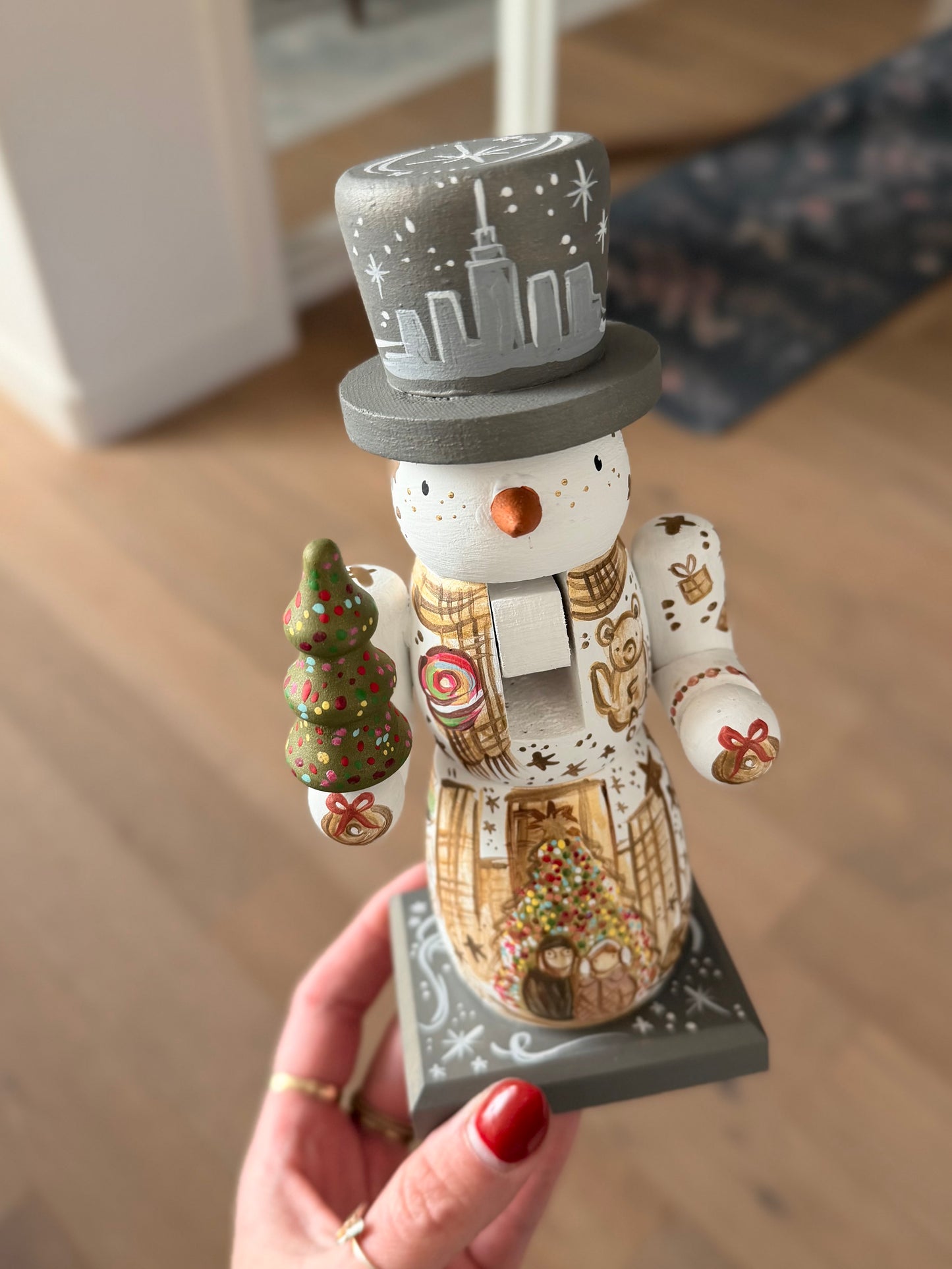 Seasonal - Nutcracker - 7 inches - back in October!
