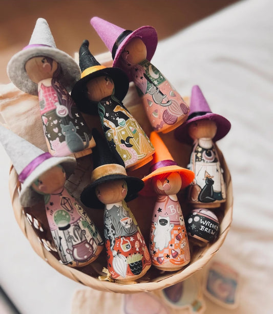 Seasonal -  Halloween Witch with hat