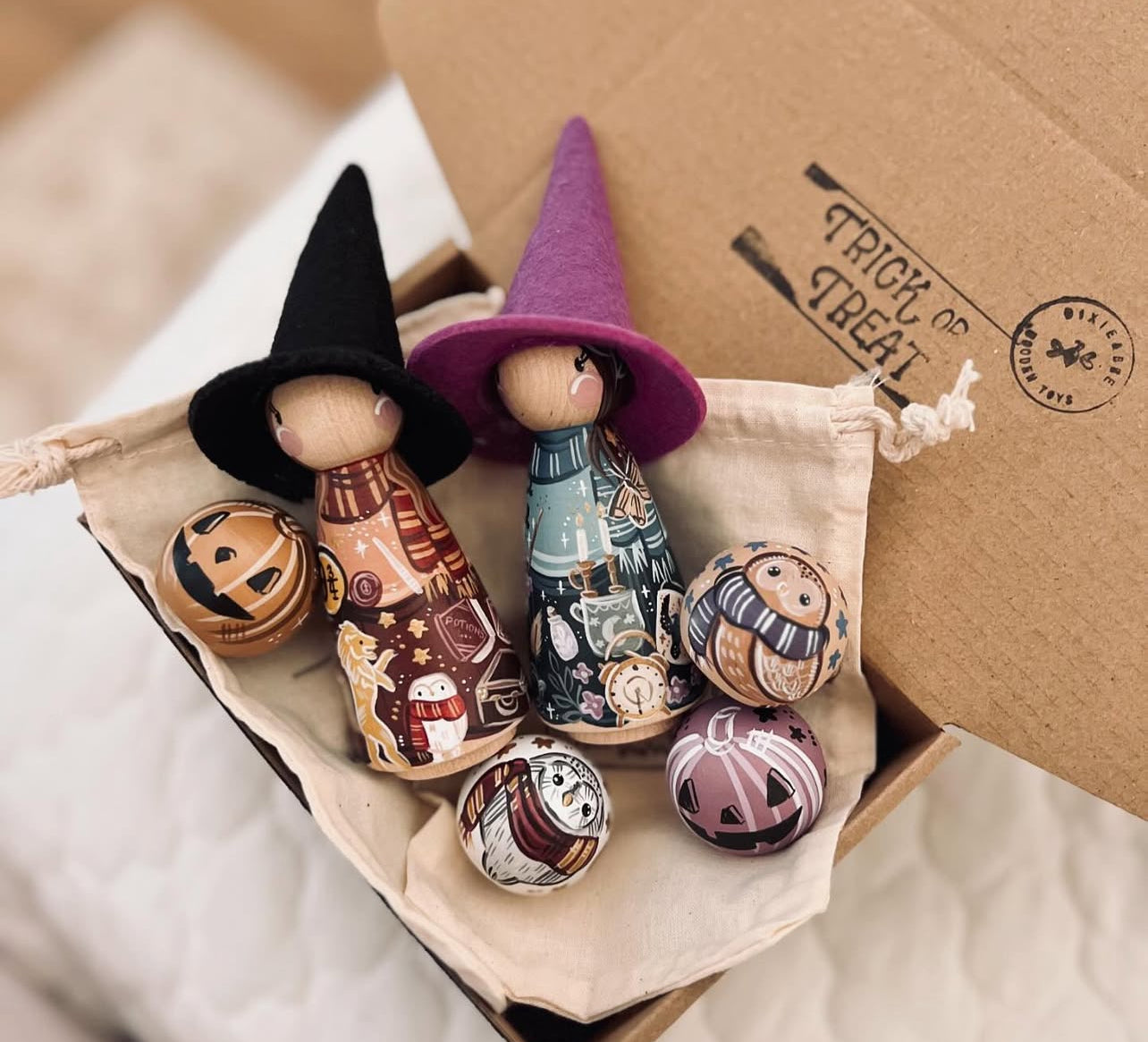 Seasonal -  Halloween Witch with hat