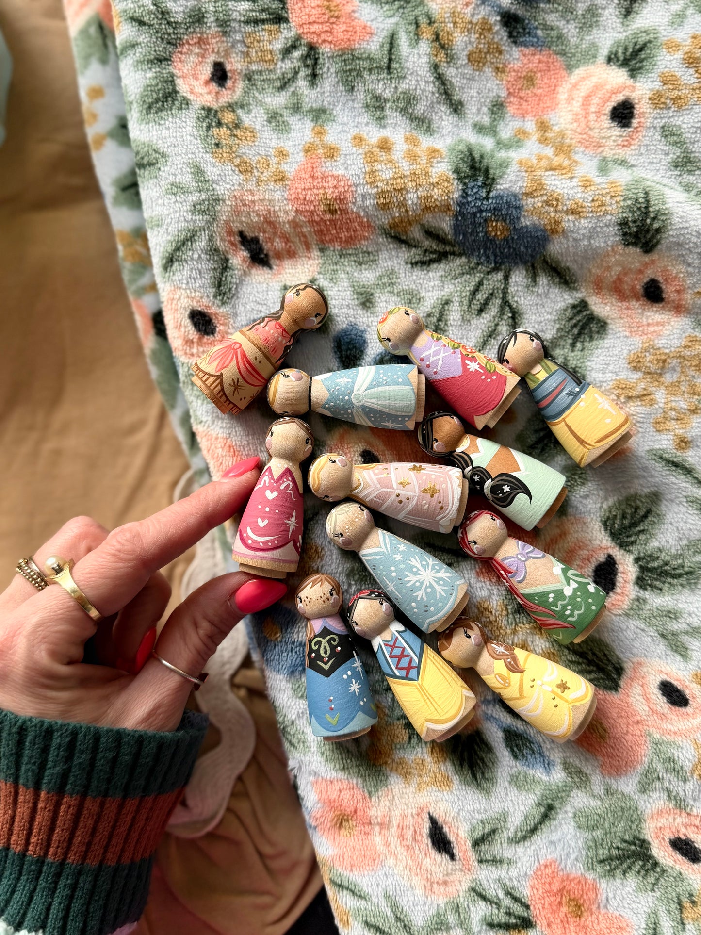 Peg Dolls - Tiny Princesses -