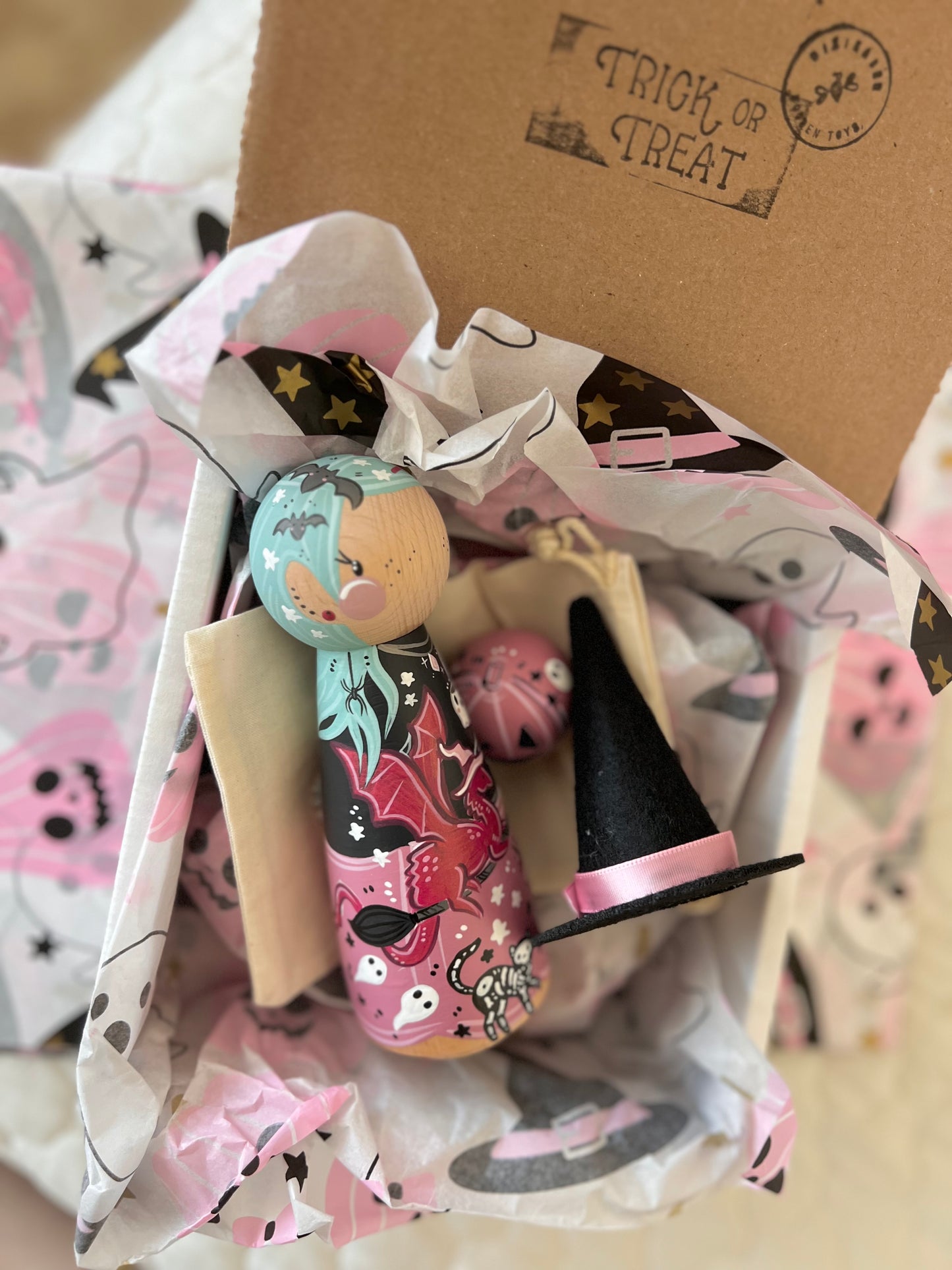 Jumbo Witch - pink & mint